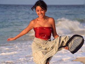 Titi Rajo Bintang, Makin Cantik karena Rajin Sepedaan