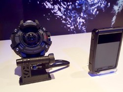 Casio Bikin Kamera G-Shock Tahan Banting