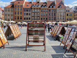 Mengenal Kota Tua di Warsawa, Destinasi yang Dikunjungi Anang dan Ashanty