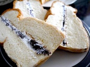 Efek Negatif Banyak Makan Tahu dan Roti Ganda Nikmat di Pematang Siantar