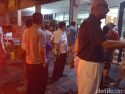 Warga Apartemen Cempaka Mas Ricuh karena Listrik Dimatikan Pengelola