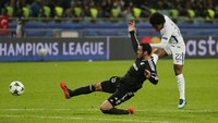 Willian menutup pesta Chelsea dengan gol di menit ke-85. Dia membukukannya via tembakan jarak jauh. (Foto: Aziz Karimov/Reuters)