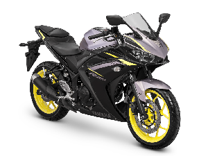 Yamaha R25 Punya Baju Baru