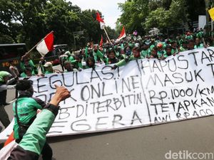 Driver Ojek Online Tuntut Regulasi