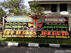 Perajin Bunga di Medan Mulai Dapat Order untuk Nikahan Bobby-Kahiyang