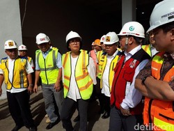 Duet Sri Mulyani dan Basuki Blusukan ke GBK