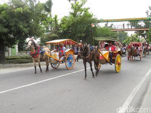 Ini Kereta Kencana dari Solo di Geladi Kirab Pernikahan Kahiyang-Bobby
