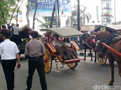 Jalan Disterilkan, Rangkaian Geladi Kirab Tiba di Kediaman Bobby