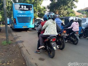 BPTJ akan Tertibkan Ojek dan Bus yang Ngetem di Stasiun Manggarai