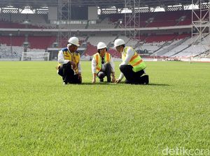 Sri Mulyani dan Basuki Hadimuljono Tinjau Stadion GBK