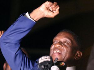 Lagi Asyik Kampanye, Presiden Zimbabwe Diserang Ledakan Lagi Asyik Kampanye, Presiden Zimbabwe Diserang Ledakan