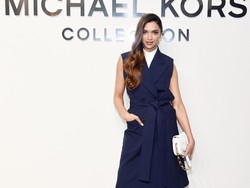 Deepika Padukone Menang Gelar Unstoppable Beauty of The Year