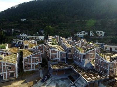 Foto: Wujud Rumah Lapis yang Keren di China