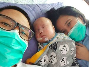 Ketegaran Orang Tua Adam Fabumi Dampingi si Kecil Melawan Dunia