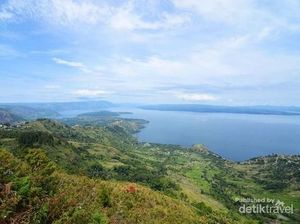 Ini Tempat Terbaik Untuk Menikmati Danau Toba
