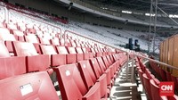 Kursi penonton menggunakan kursi baru yang lebih berkualitas jenis flip up yang memenuhi standar aksesibilitas evakuasi. Setiap kursi mampu menahan beban hingga 250 kg dan tidak mudah ditarik sehingga menahan aksi vandalisme.  (CNN Indonesia/Arby Rahmat Putratama)