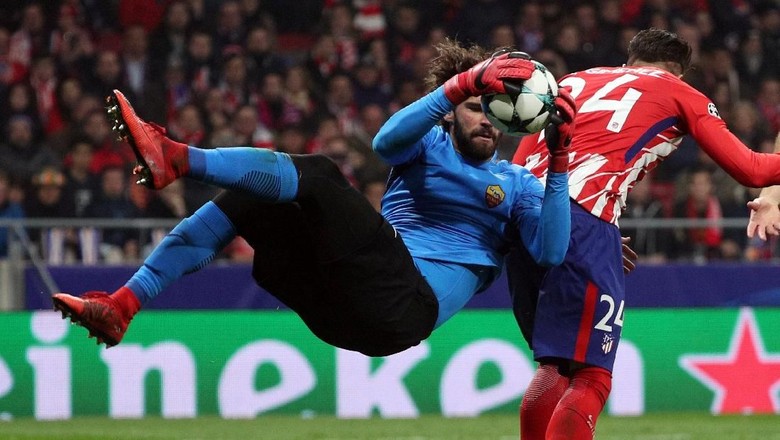 Sanjungan untuk Alisson Becker: Messi-nya Penjaga Gawang Sanjungan untuk Alisson Becker: Messi-nya Penjaga Gawang
