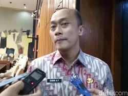 Dirjen Dukcapil soal e-KTP Djarot: Prosesnya Cepat Kok Heran?