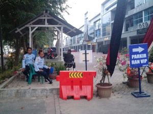 Gerimis Turun di Prosesi Adat Nikahan Bobby-Kahiyang