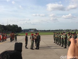 Kontingen TNI AD yang Juara Umum Lomba Tembak AARM Tiba di Jakarta