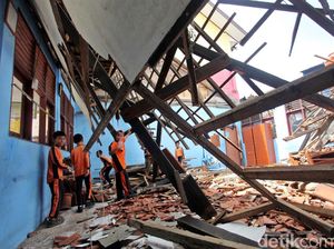 SD di Bogor Ambruk, Begini Kondisinya yang Mengenaskan