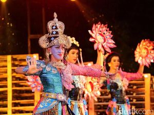 Didik Nini Thowok dan Tim Buka Kulon Progo Festival 2017