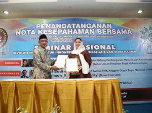 Pemerintah-Muhammadiyah Sinergi dalam Membangun Manusia & Budaya Pemerintah-Muhammadiyah Sinergi dalam Membangun Manusia & Budaya