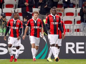 Dua Gol Balotelli Loloskan Nice