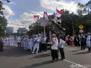 Usai Bertemu Pihak Bareskrim, Massa 2411 Bubarkan Diri Usai Bertemu Pihak Bareskrim, Massa 2411 Bubarkan Diri