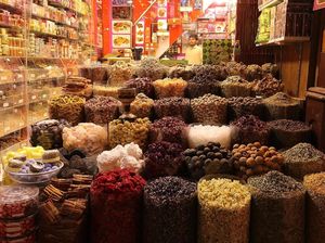 Spice Souk Dubai di Hari Bendera