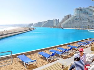 Kolam Renang Terbesar di Dunia, Luasnya 9 Kali Lapangan Sepakbola