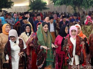 Kesan Gibran dan Selvi Pertama Kali Manortor: Seru!