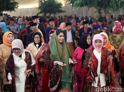 Kesan Gibran dan Selvi Pertama Kali Manortor: Seru!