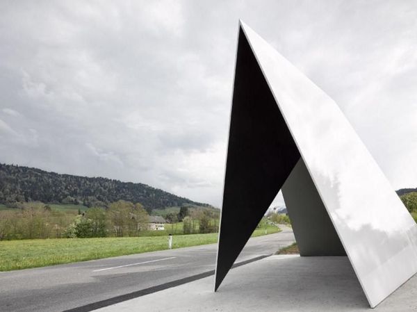 Foto: 7 Halte Bus Paling Instagramable di Dunia