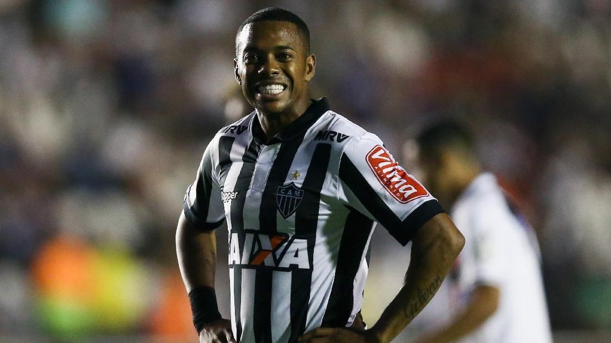 Robinho dijatuhi hukuman penjara sembilan tahun karena kasus pemerkosaan (Buda Mendes/Getty Images)