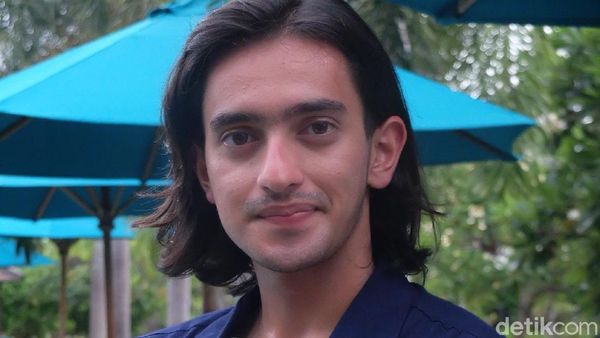 Pesona Si Tampan Omar Daniel Dapat IPK 3,75 Meski Sibuk Sinetron Stripping