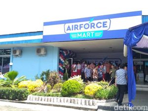 CT dan KSAU Resmikan Airforce Mart di Lanud Halim Perdanakusuma
