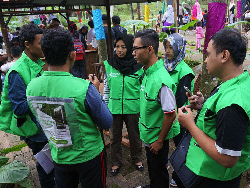 Yuk, Bermain dan Belajar Menanggulangi Banjir di Pasar Karetan