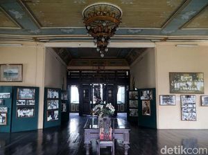 Melihat Cagar Budaya Rumah Tjong A Fie