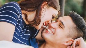 10 Inspirasi Foto Prewedding Romantis Marcel Chandrawinata & Deasy