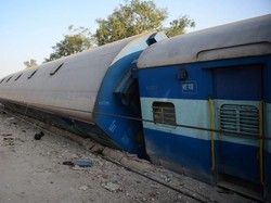 Kereta Anjlok di India, 3 Orang Termasuk Bocah 6 Tahun Tewas