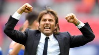 Antonio Conte mungkin tak akan terlalu disukai fans MU karena gaya permainan yang pragmatic. Namun, bagaimanapun juga Conte telah membuktikan bahwa dia mampu membawa timnya memenangi Premier League saat dipekerjaan Chelsea pada 2016/17. Selain itu, Conte mampu mengeluarkan kemampuan terbaik Pogba, ketika masih melatihnya di Juventus selama dua musim. Foto: Justin Setterfield/Getty Images