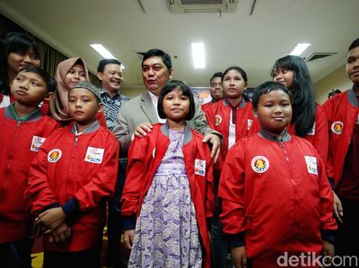 Utut Adianto Lepas 12 Pecatur Muda ke Malaysia