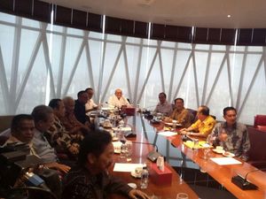 Tiba di Bakrie Tower, Idrus akan Laporkan Nasib Novanto ke Ical Cs