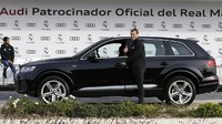 Untuk Gareth Bale, dia memilih Audi Q7 Sport 3.0 TDI. Disebutkan kalau mobil bertipe SUV ini bisa ditebus dengan harga Rp 1,186 miliar. (marca.com)