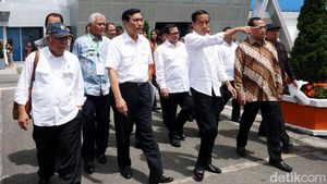 Jokowi Resmikan Terminal Bandara Internasional Silangit