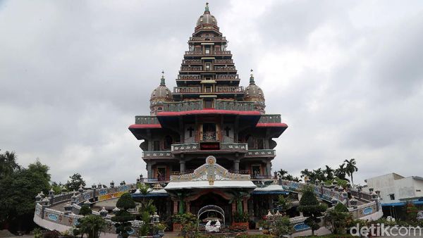 Uniknya Graha Bunda Maria Annai Velangkanni