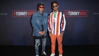 Kalau yang ini saat Neymar bersama Lewis Hamilton menghadiri  Tommy Hilfiger di London Fashion Week September 2017 di Roundhouse.  (Mike Marsland/Getty Images for Tommy Hilfiger)