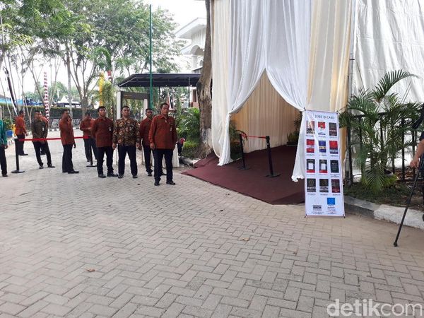 Foto: Ketatnya Pengamanan Puncak Pesta Adat Kahiyang-Bobby