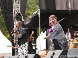 Nostalgia Bareng The Groove di The 90s Festival